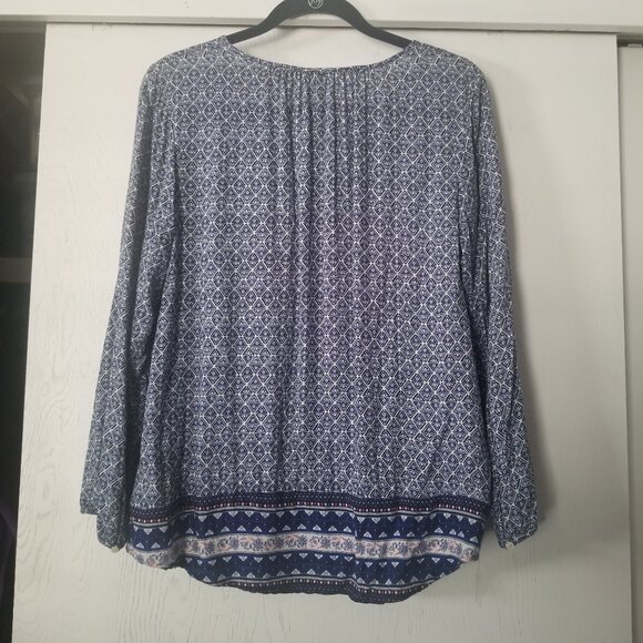 LAST CHANCE Old Navy L Danube Blue Diamond Pattern Shirt Top V-Neck Tunic - Picture 6 of 6